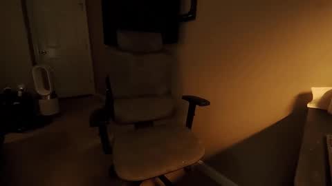 Tom online show from 09-14-25, 08:52