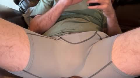 Snapshot of hardtexan220 chatting on 11-16-25, 09:53 hardtexan220 online show from 11-16-25, 09:53