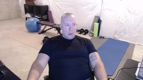 Snapshot of hardwired4816 chatting on 02-01-26, 03:27 hardwired4816 online show from 02-01-26, 03:27