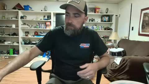 Snapshot of hardworkertn chatting on 03-03-25, 01:42 hardworkertn online show from 03-03-25, 01:42