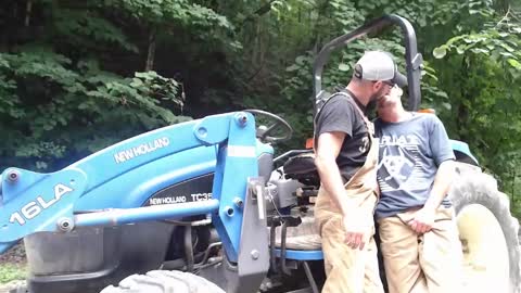 Snapshot of hardworkertn chatting on 09-30-25, 03:39 hardworkertn online show from 09-30-25, 03:39