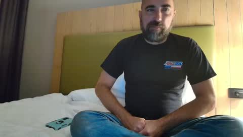 Snapshot of hardworkertn chatting on 10-15-25, 01:17 hardworkertn online show from 10-15-25, 01:17