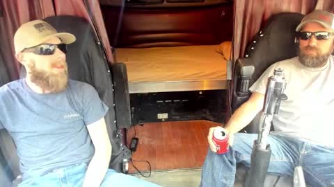 Snapshot of hardworkertn chatting on 12-01-25, 06:24 hardworkertn online show from 12-01-25, 06:24