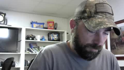 Snapshot of hardworkertn chatting on 03-01-26, 05:04 hardworkertn online show from 03-01-26, 05:04