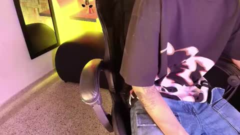 Snapshot of haresandpame_mds chatting on 01-10-26, 01:24 Hares online show from 01-10-26, 01:24