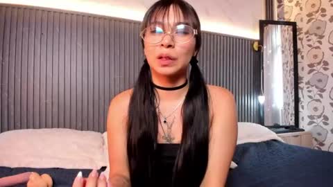 hari rouse  online show from 07-16-26, 07:53