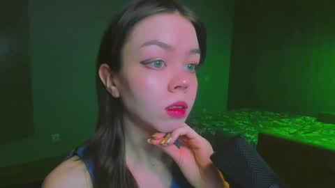 Miss Hari online show from 12-18-24, 10:08