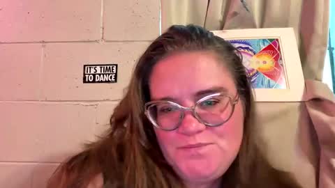 Snapshot of harlequincurve chatting on 06-06-26, 01:21 Fiiona online show from 06-06-26, 01:21