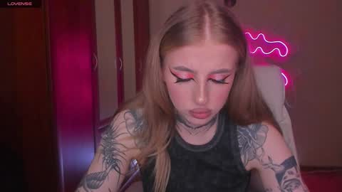 Julia online show from 12-08-24, 05:50