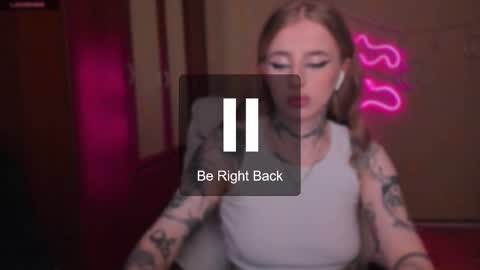 Julia online show from 02-10-25, 05:25