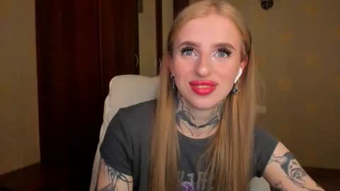 Julia online show from 09-12-25, 05:40