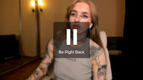 Snapshot of harley_kimm chatting on 05-23-26, 05:34 Julia online show from 05-23-26, 05:34