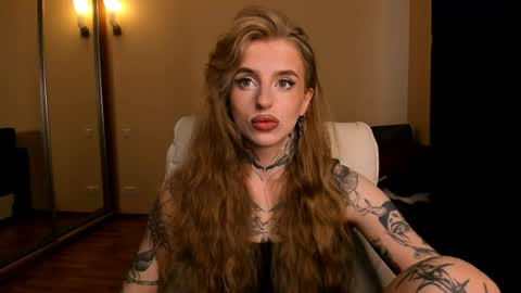 Snapshot of harley_kimm chatting on 06-05-26, 05:36 Julia online show from 06-05-26, 05:36