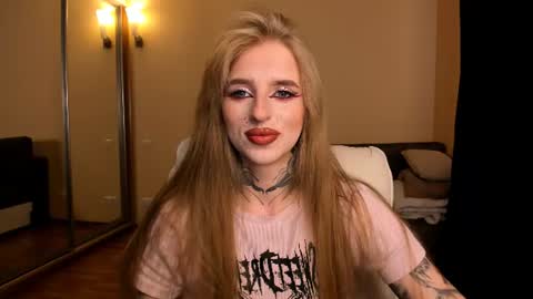 Snapshot of harley_kimm chatting on 06-11-26, 05:49 Julia online show from 06-11-26, 05:49
