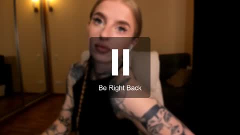Snapshot of harley_kimm chatting on 06-16-26, 05:10 Julia online show from 06-16-26, 05:10