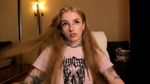 Snapshot of harley_kimm chatting on 07-06-26, 05:48 Julia online show from 07-06-26, 05:48