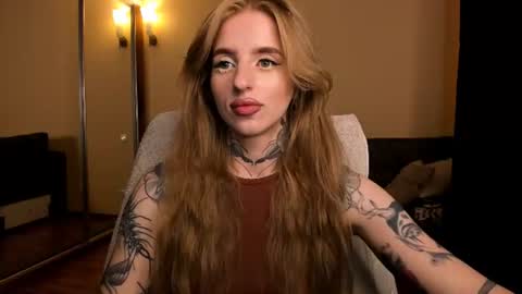 Snapshot of harley_kimm chatting on 07-11-26, 06:05 Julia online show from 07-11-26, 06:05