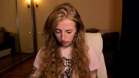 Snapshot of harley_kimm chatting on 08-02-26, 05:17 Julia online show from 08-02-26, 05:17