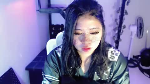 Snapshot of harley_nasty chatting on 05-08-26, 02:44 Harley online show from 05-08-26, 02:44