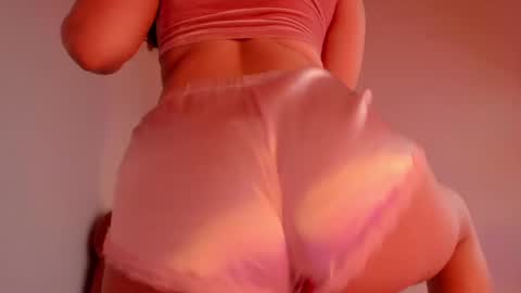 Annie online show from 12-29-24, 09:28