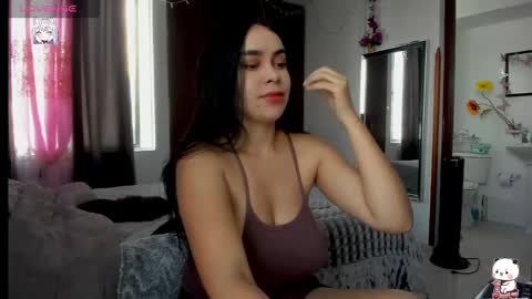 Snapshot of harleynapier chatting on 02-12-25, 03:27 Natii online show from 02-12-25, 03:27