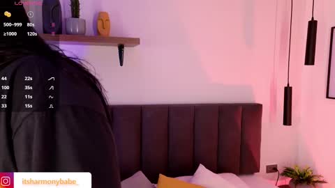 Snapshot of harmonybabe_ chatting on 09-15-25, 11:21 Harmony online show from 09-15-25, 11:21