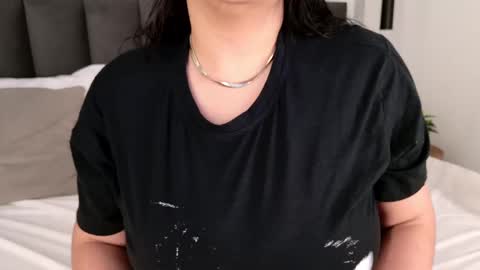 Snapshot of harmonybabe_ chatting on 09-26-25, 11:25 Harmony online show from 09-26-25, 11:25