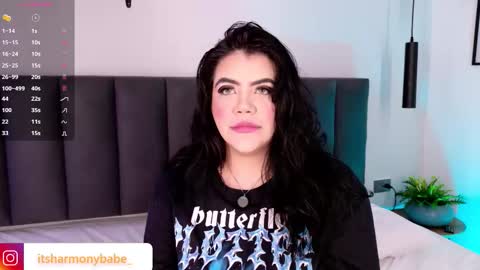 Snapshot of harmonybabe_ chatting on 11-28-25, 08:00 Harmony online show from 11-28-25, 08:00