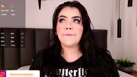 Snapshot of harmonybabe_ chatting on 01-06-26, 07:39 Harmony online show from 01-06-26, 07:39