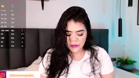 Snapshot of harmonybabe_ chatting on 01-07-26, 07:27 Harmony online show from 01-07-26, 07:27