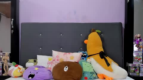 Snapshot of harmonyy_hill chatting on 02-12-25, 03:18 Harmony Hill online show from 02-12-25, 03:18