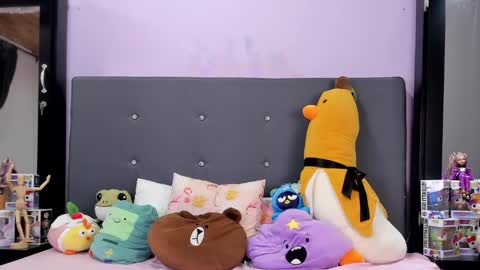 Snapshot of harmonyy_hill chatting on 03-11-25, 12:54 Harmony Hill online show from 03-11-25, 12:54