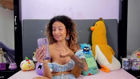 Snapshot of harmonyy_hill chatting on 06-02-26, 09:50 Harmony Hill online show from 06-02-26, 09:50