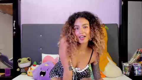 Snapshot of harmonyy_hill chatting on 07-10-26, 07:01 Harmony Hill online show from 07-10-26, 07:01