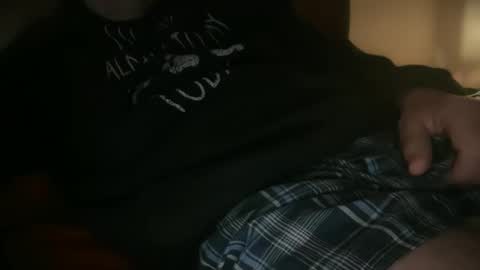 Snapshot of haroldhaller chatting on 11-24-25, 01:44 Harry H online show from 11-24-25, 01:44