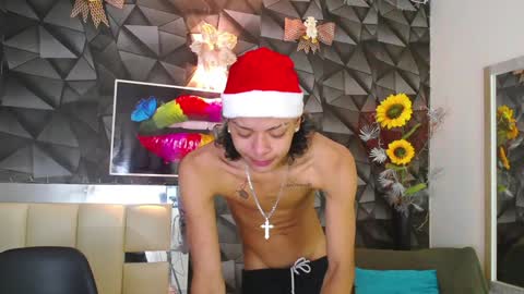 Snapshot of harry_jhonsonn chatting on 12-16-24, 06:32 Harry online show from 12-16-24, 06:32