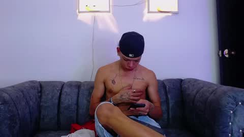 Snapshot of harry_jhonsonn chatting on 02-06-25, 11:15 Harry online show from 02-06-25, 11:15