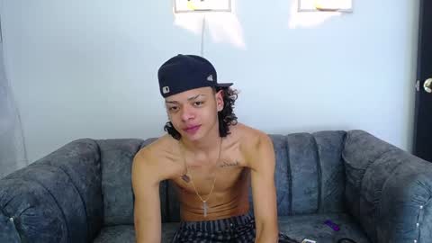 Snapshot of harry_jhonsonn chatting on 02-07-25, 05:41 Harry online show from 02-07-25, 05:41