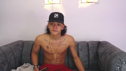 Snapshot of harry_jhonsonn chatting on 02-09-25, 03:22 Harry online show from 02-09-25, 03:22