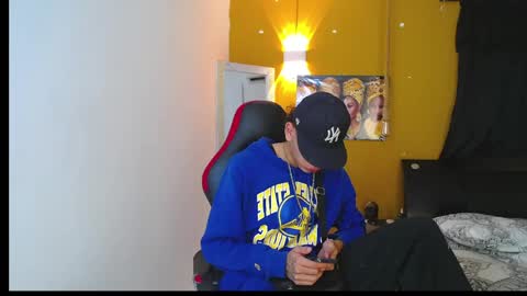 Snapshot of harry_jhonsonn chatting on 03-10-25, 02:39 Harry online show from 03-10-25, 02:39