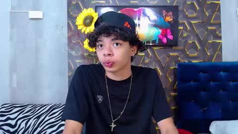 Snapshot of harry_jhonsonn chatting on 10-10-25, 01:43 Harry online show from 10-10-25, 01:43