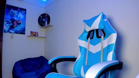 Snapshot of harry_jonshon69 chatting on 02-27-26, 04:56 harry online show from 02-27-26, 04:56