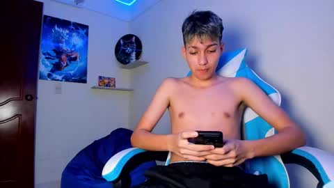 Snapshot of harry_jonshon69 chatting on 03-02-26, 03:52 harry online show from 03-02-26, 03:52