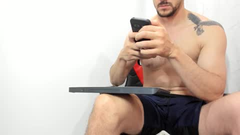 Snapshot of harrydaviss chatting on 02-16-26, 06:26 alpha online show from 02-16-26, 06:26