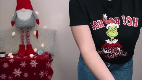 Snapshot of hartfoxx chatting on 12-24-24, 08:16 hartfoxx online show from 12-24-24, 08:16