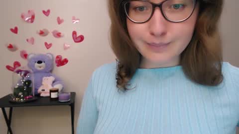 Snapshot of hartfoxx chatting on 02-04-25, 11:38 hartfoxx online show from 02-04-25, 11:38