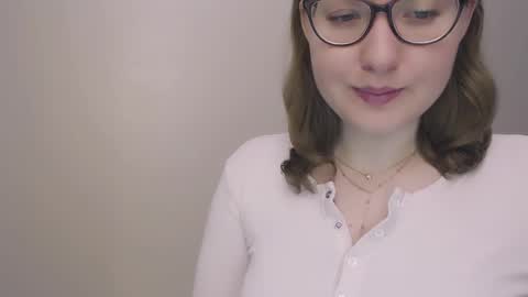 Snapshot of hartfoxx chatting on 03-12-25, 10:28 hartfoxx online show from 03-12-25, 10:28