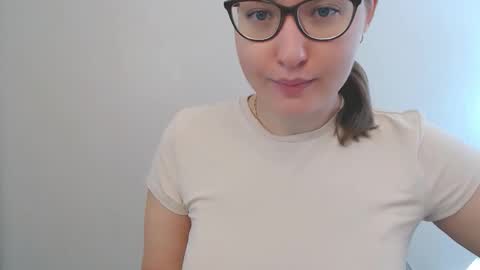 Snapshot of hartfoxx chatting on 09-14-25, 08:57 hartfoxx online show from 09-14-25, 08:57