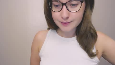 Snapshot of hartfoxx chatting on 10-12-25, 08:52 hartfoxx online show from 10-12-25, 08:52