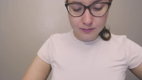 Snapshot of hartfoxx chatting on 10-15-25, 10:10 hartfoxx online show from 10-15-25, 10:10